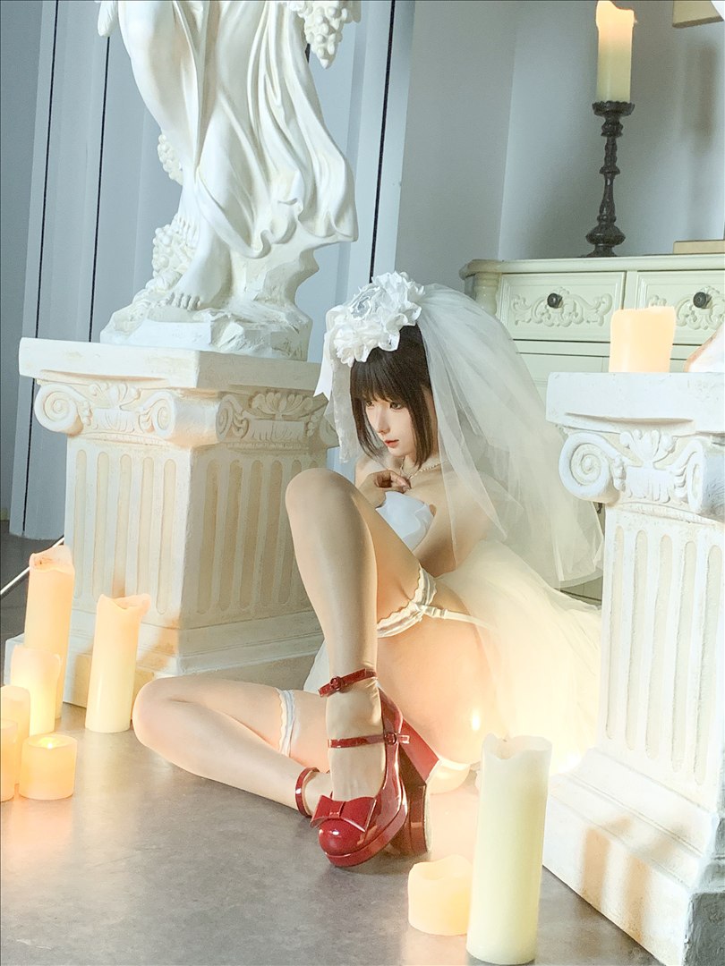 蠢沫沫《婚纱》212P 白丝写真套图