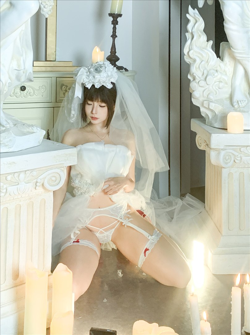 蠢沫沫《婚纱》212P 白丝写真套图