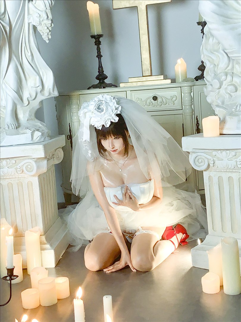 蠢沫沫《婚纱》212P 白丝写真套图