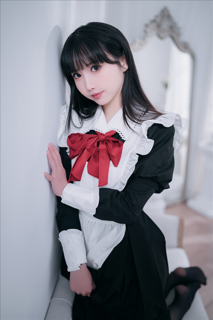 Mian Bing Xian Er - Red High Heels Maid