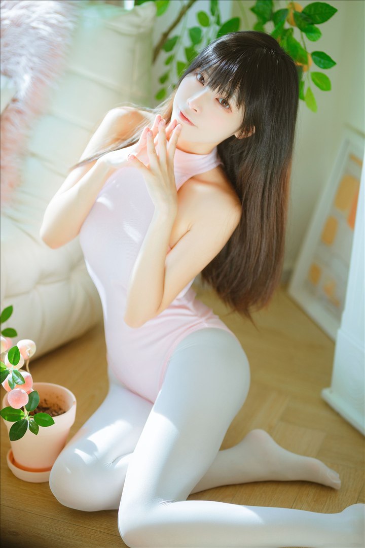 三無人型 - 白丝桃子 60P