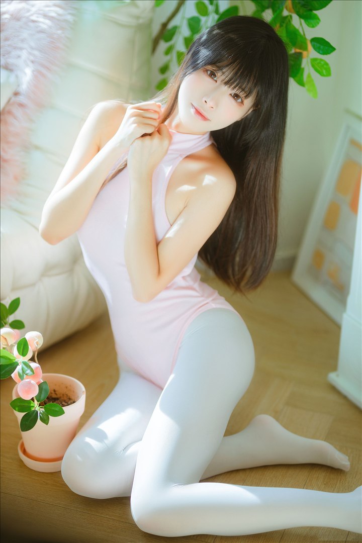 三無人型 - 白丝桃子 60P