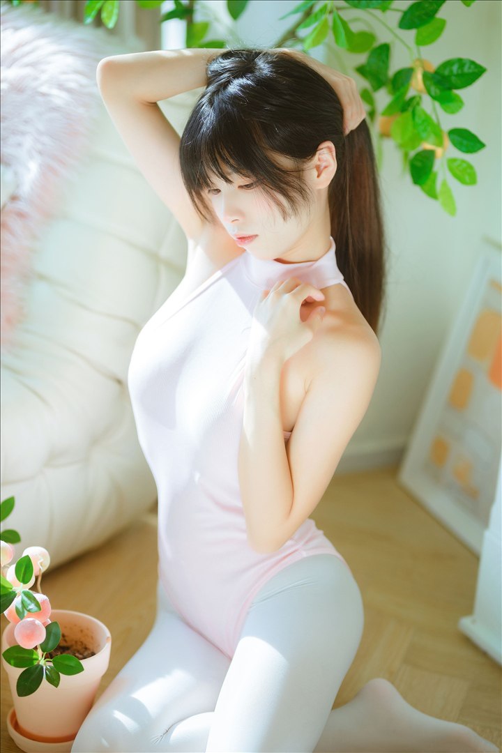 Three No Human Type - White Silk Peach 60P