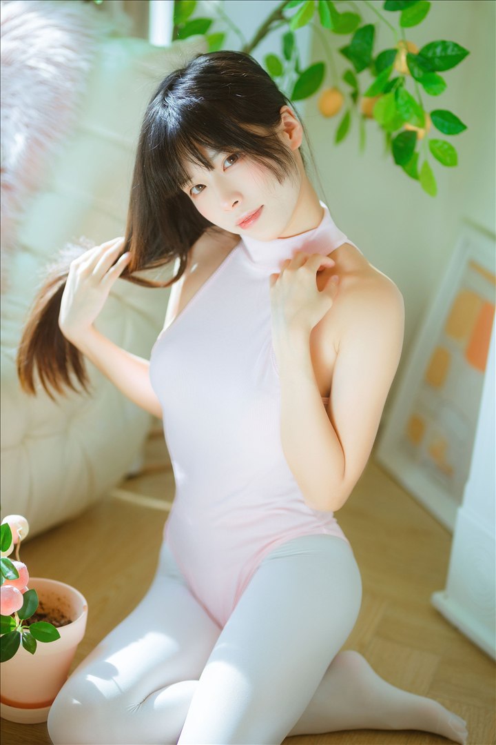 Three No Human Type - White Silk Peach 60P