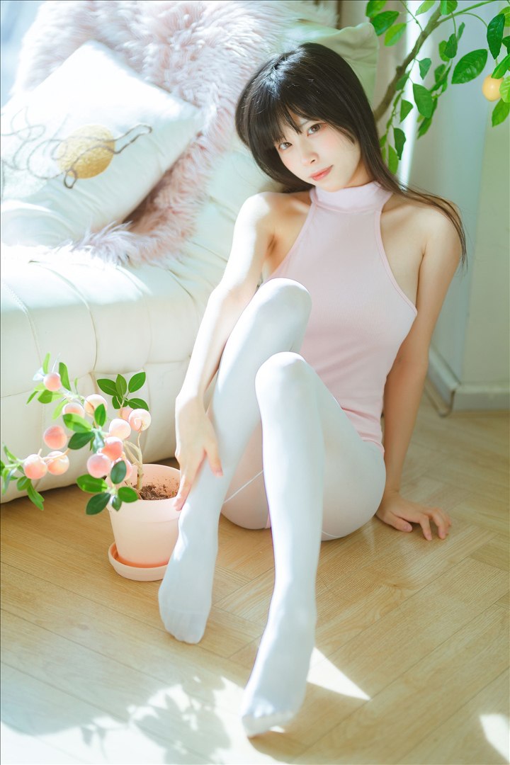 Three No Human Type - White Silk Peach 60P
