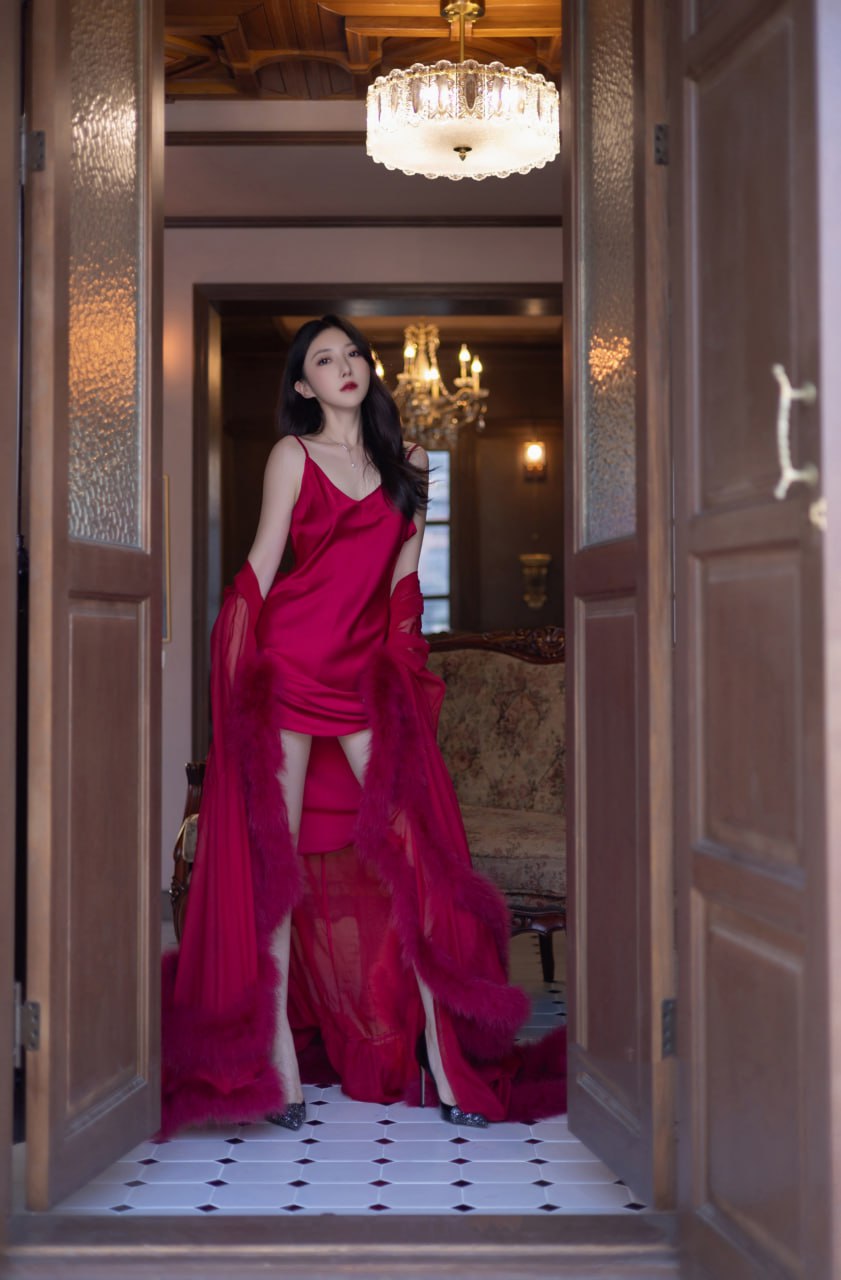 Yuzijiang Fish 玫瑰钻石内衣 Photo Set