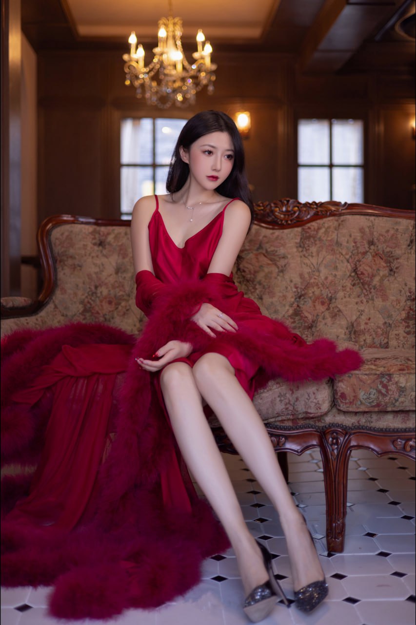 Yuzijiang Fish 玫瑰钻石内衣 Photo Set