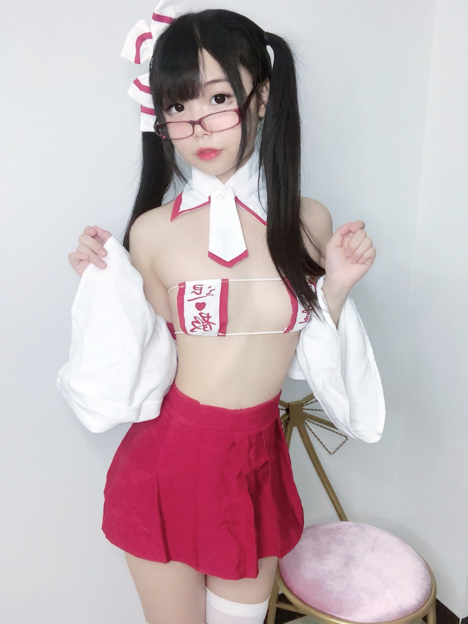 山本優木 - 女巫