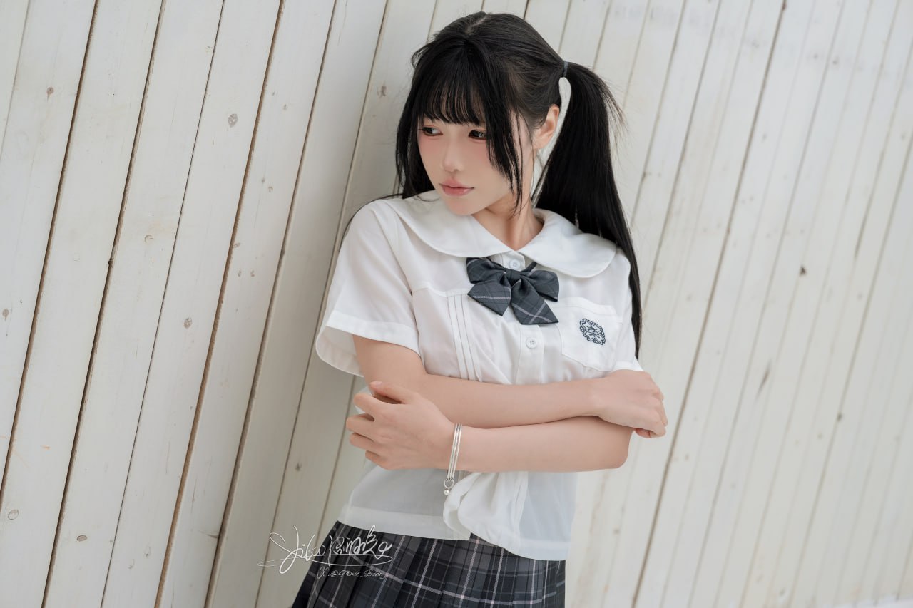Yao Yi Kou Tu Niang After Rain Story Photo Set