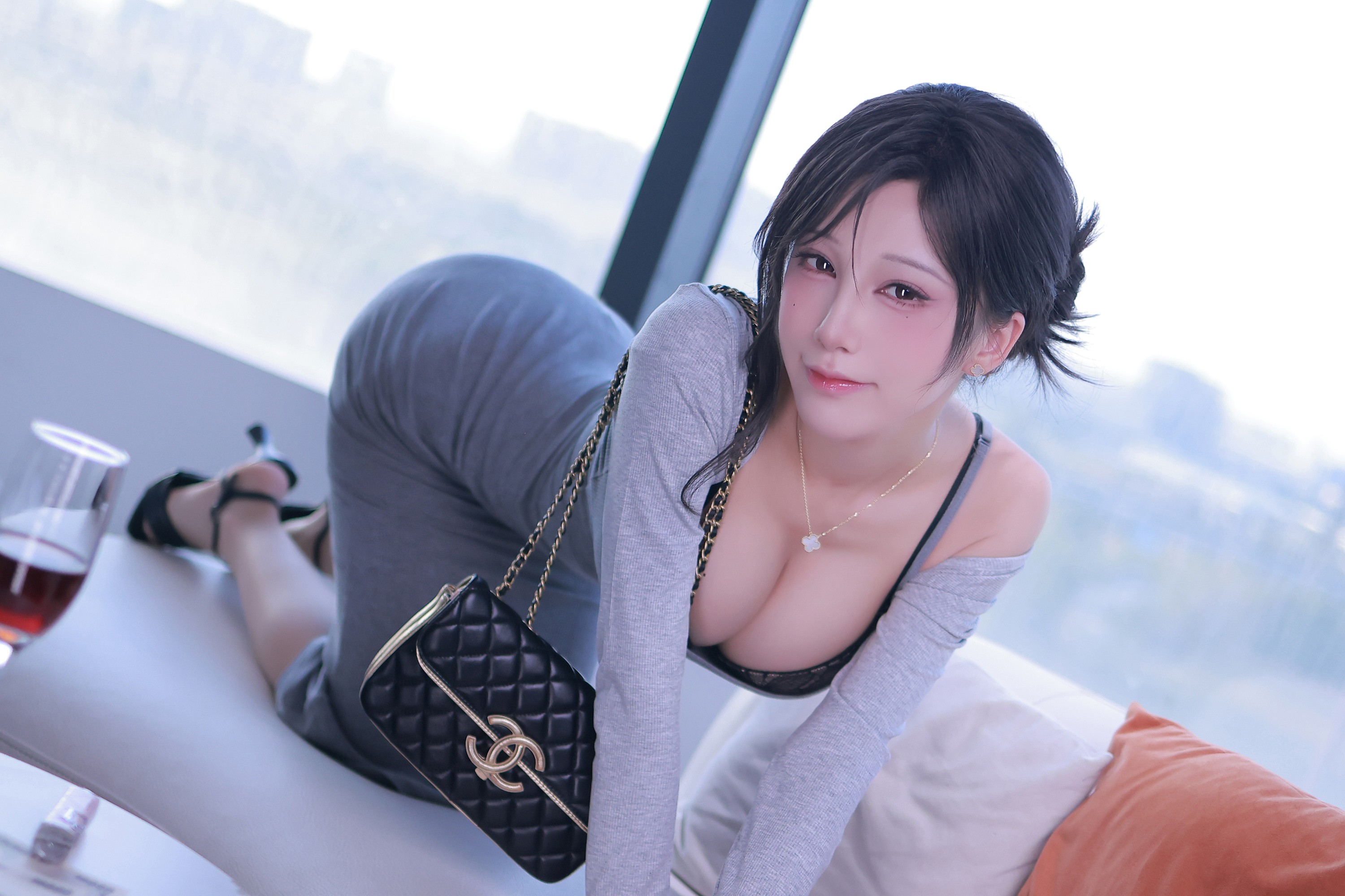 水淼Aqua《清潭洞小媽》成人私房寫真