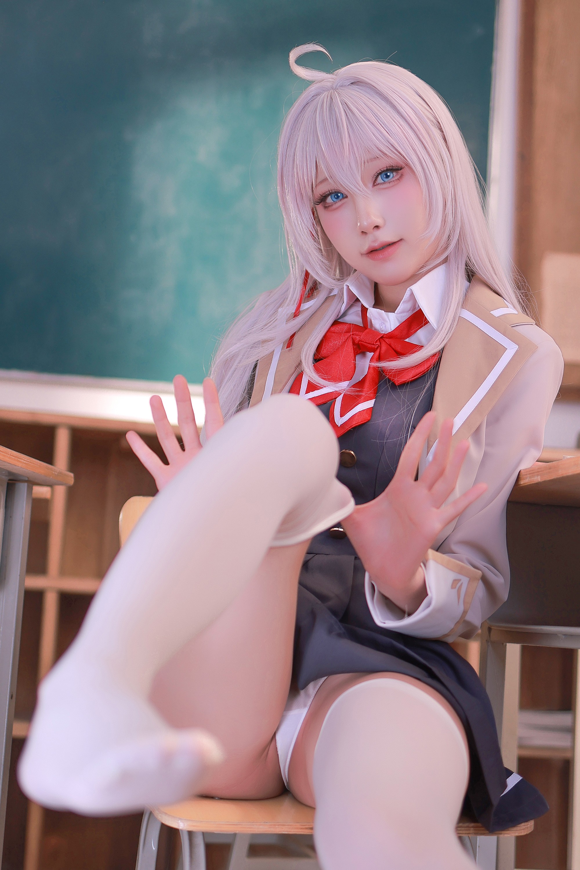 水淼Aqua《艾莉同學》教室Cosplay寫真套圖