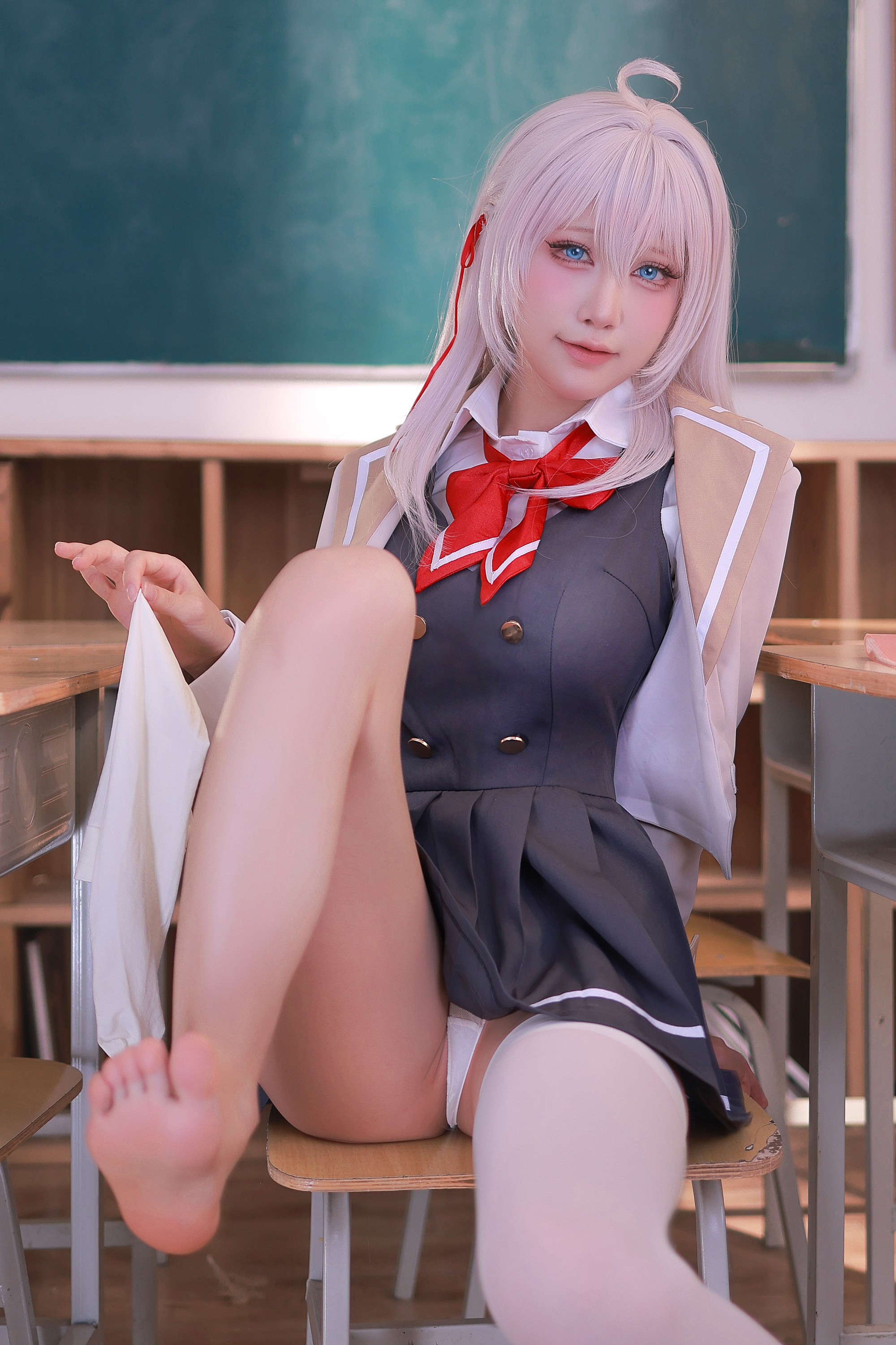 水淼Aqua《艾莉同學》教室Cosplay寫真套圖