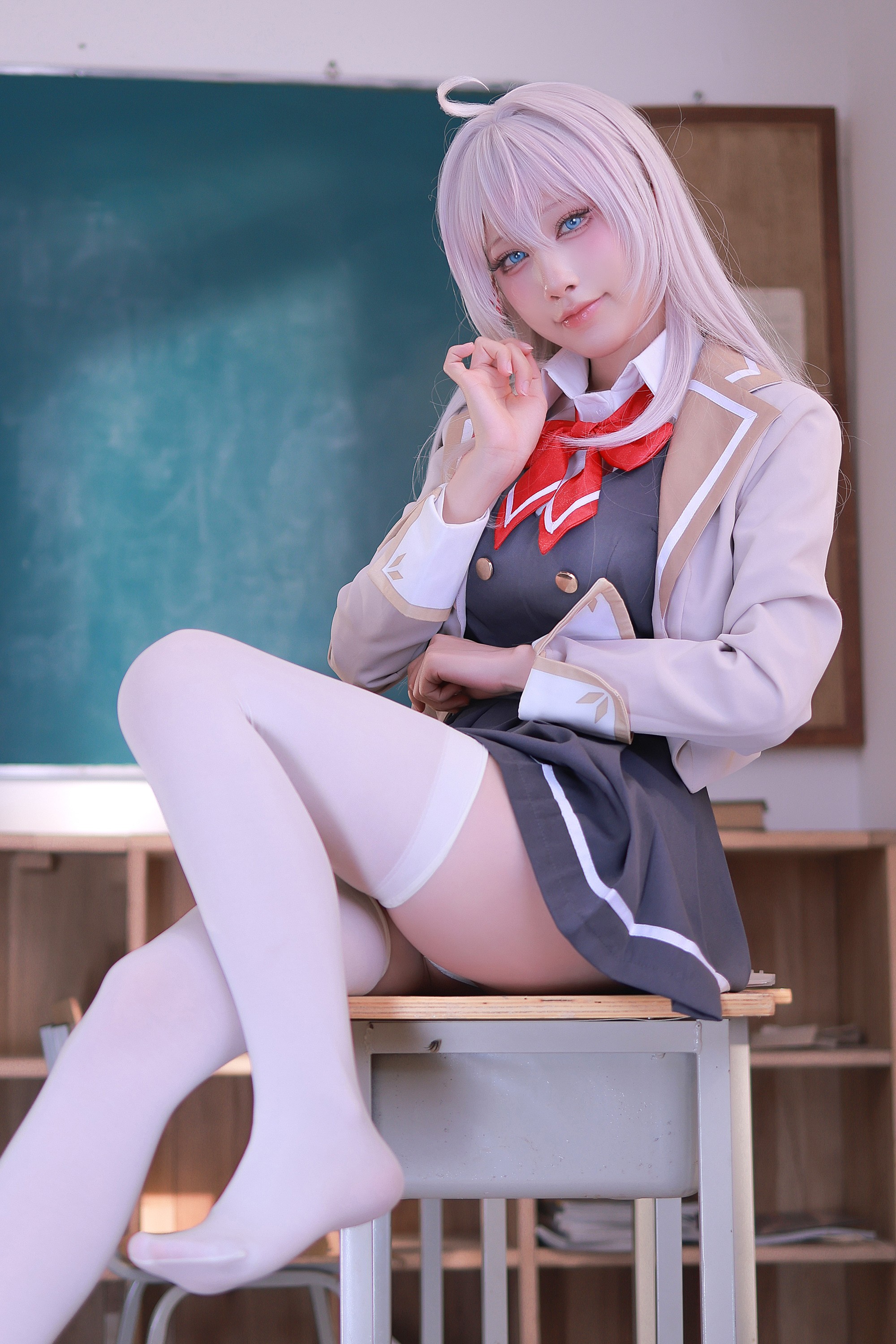 水淼Aqua《艾莉同學》教室Cosplay寫真套圖