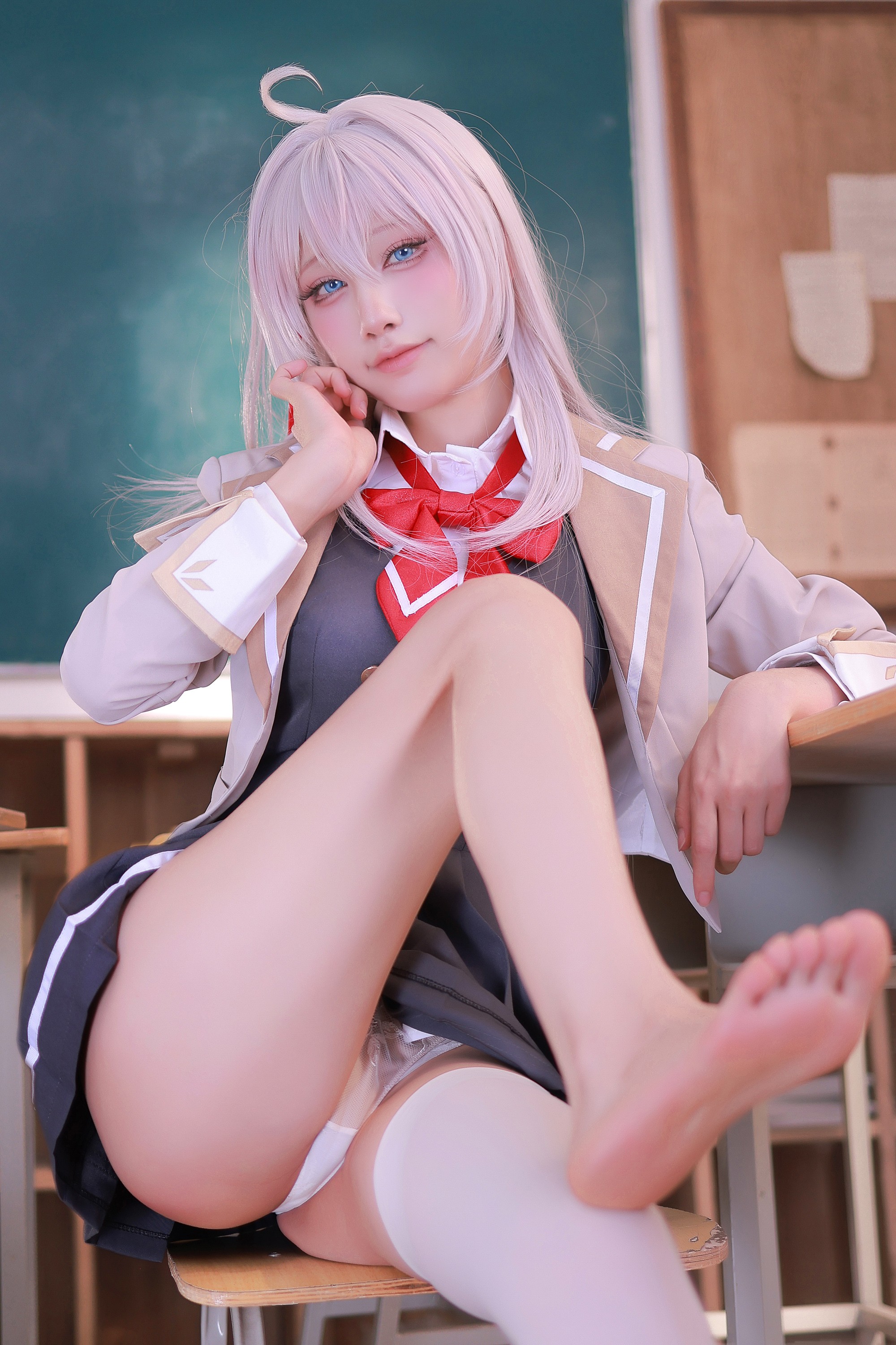 水淼Aqua《艾莉同學》教室Cosplay寫真套圖