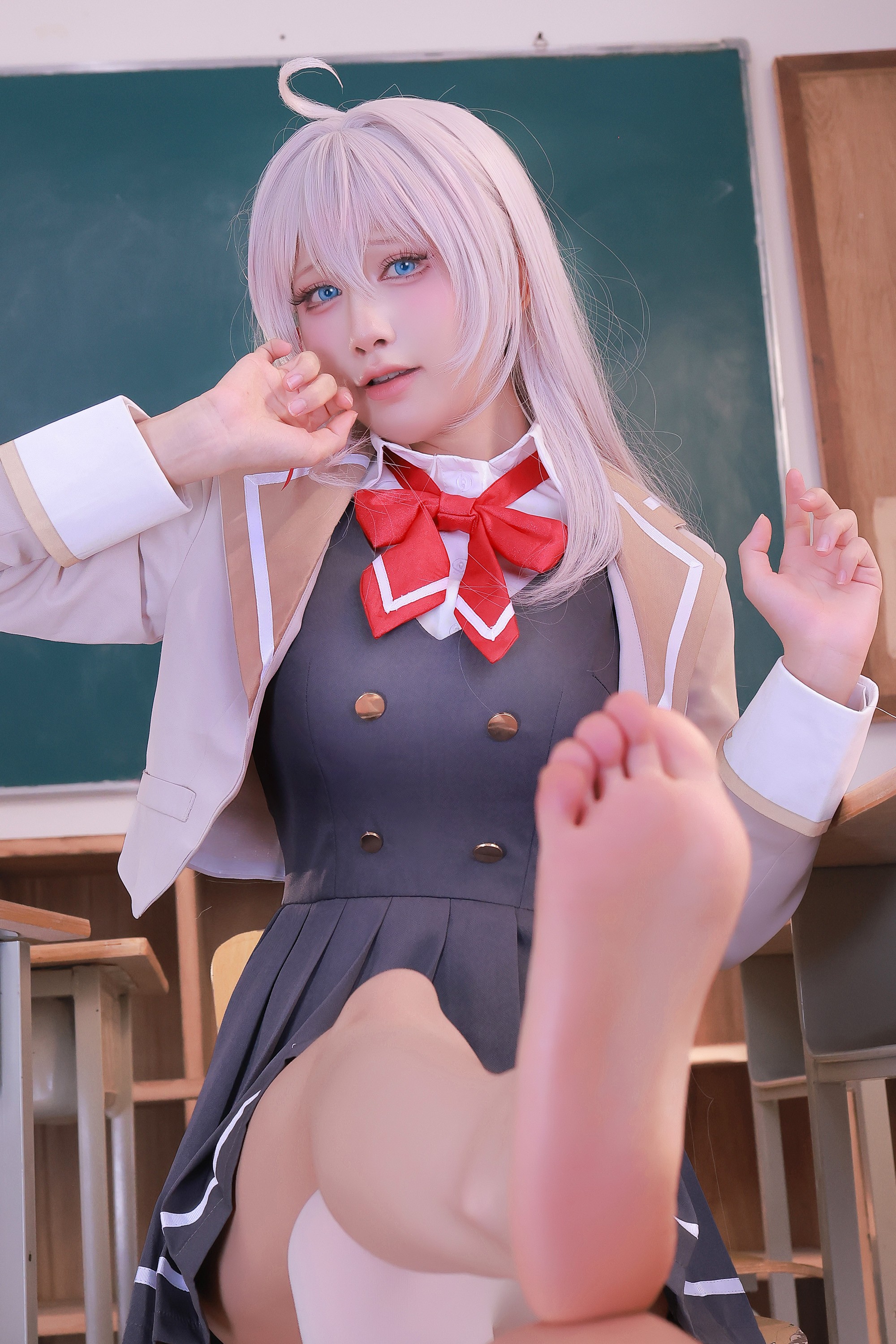 水淼Aqua《艾莉同學》教室Cosplay寫真套圖