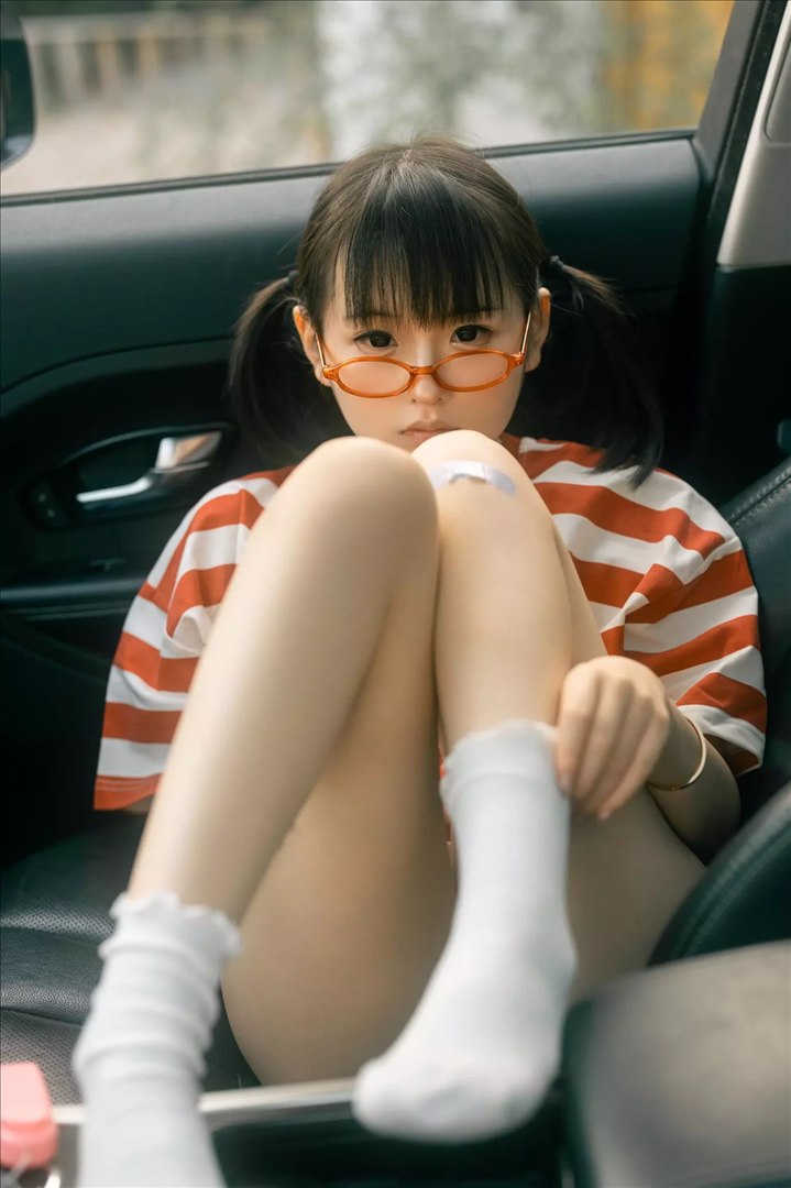幼水鈴衣-週末郊遊 62P