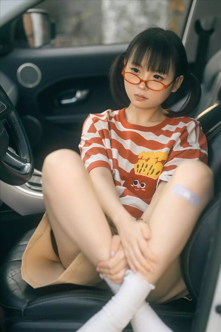 Ưu Thủy Linh Y - Cuối tuần dã ngoại 62P