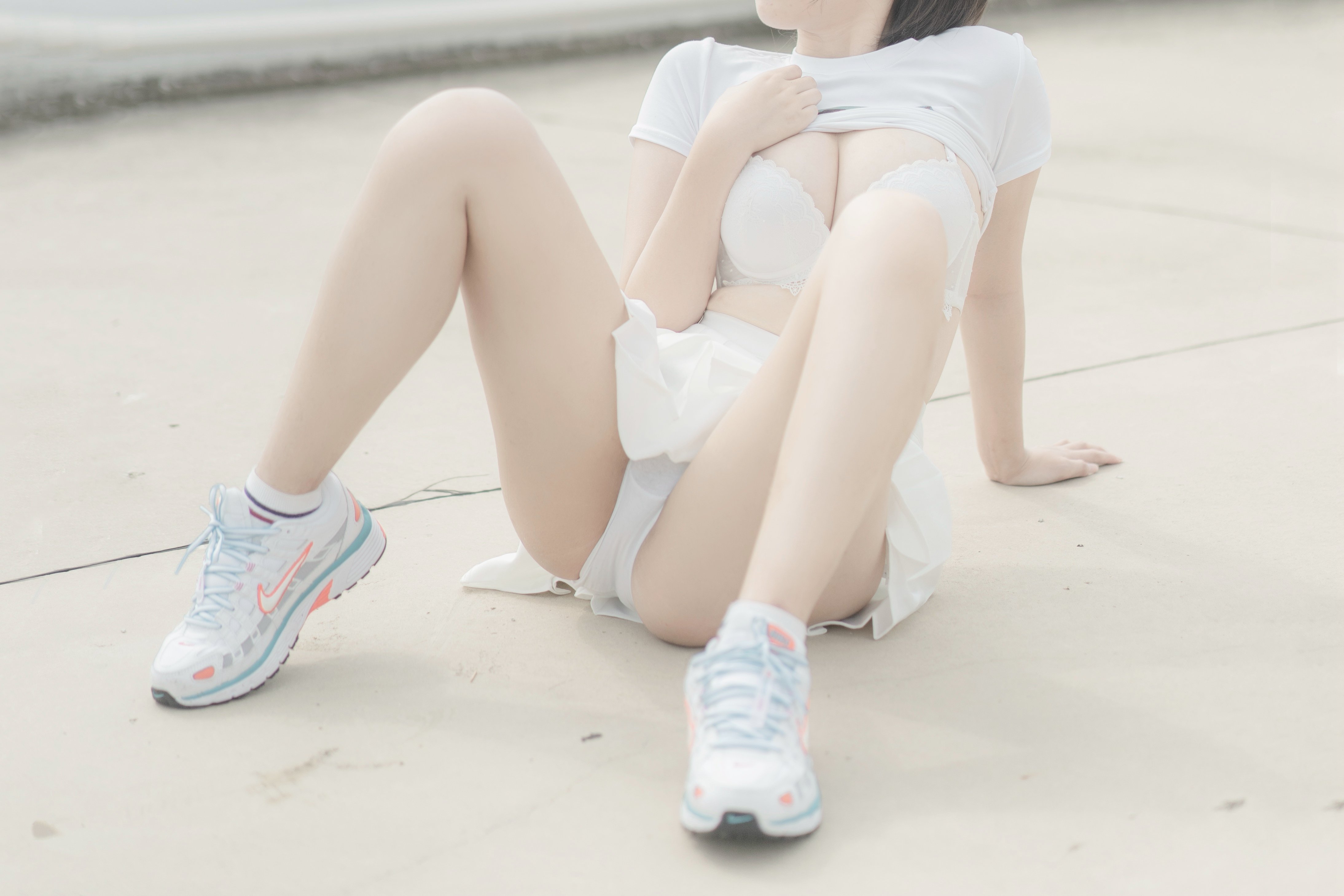 阿薰 - 天台 82P1V