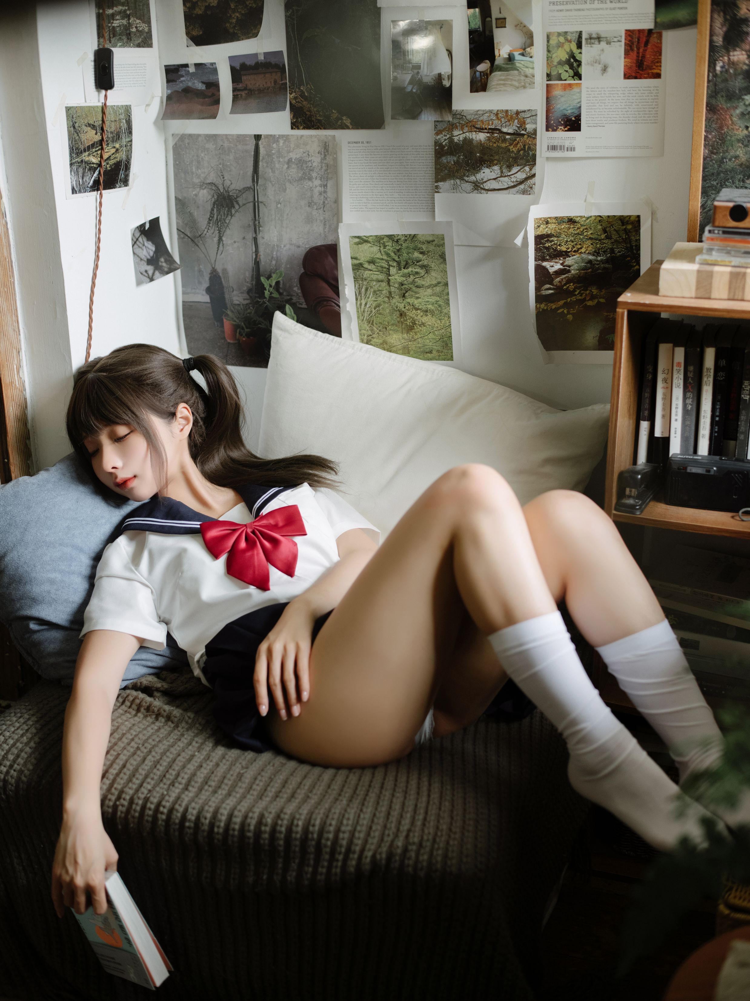 Bo anh Chun Momo Short Break 99P phong cach trong sang
