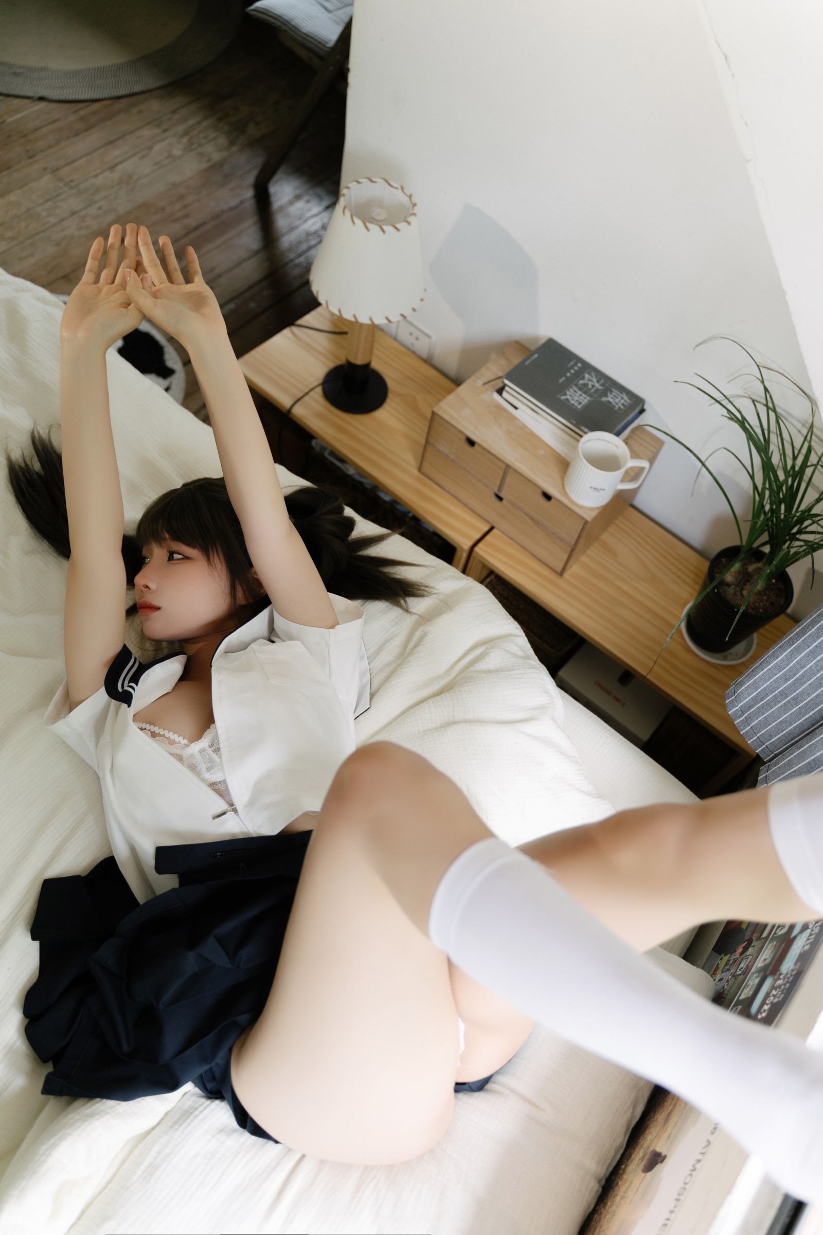 蠢沫沫《小歇》99P 清纯写真套图