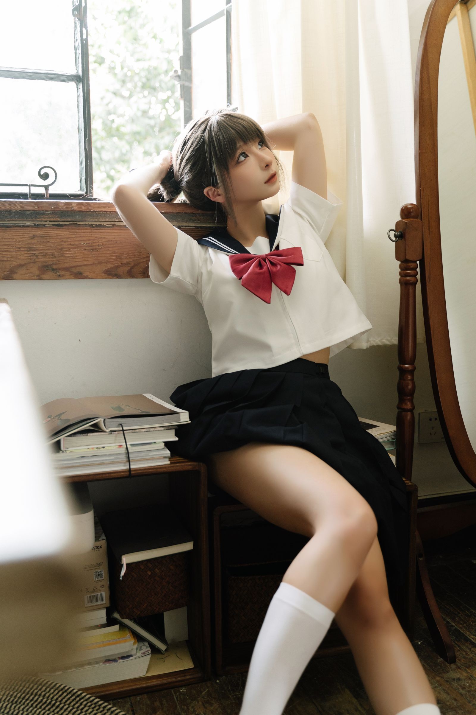 Bo anh Chun Momo Short Break 99P phong cach trong sang