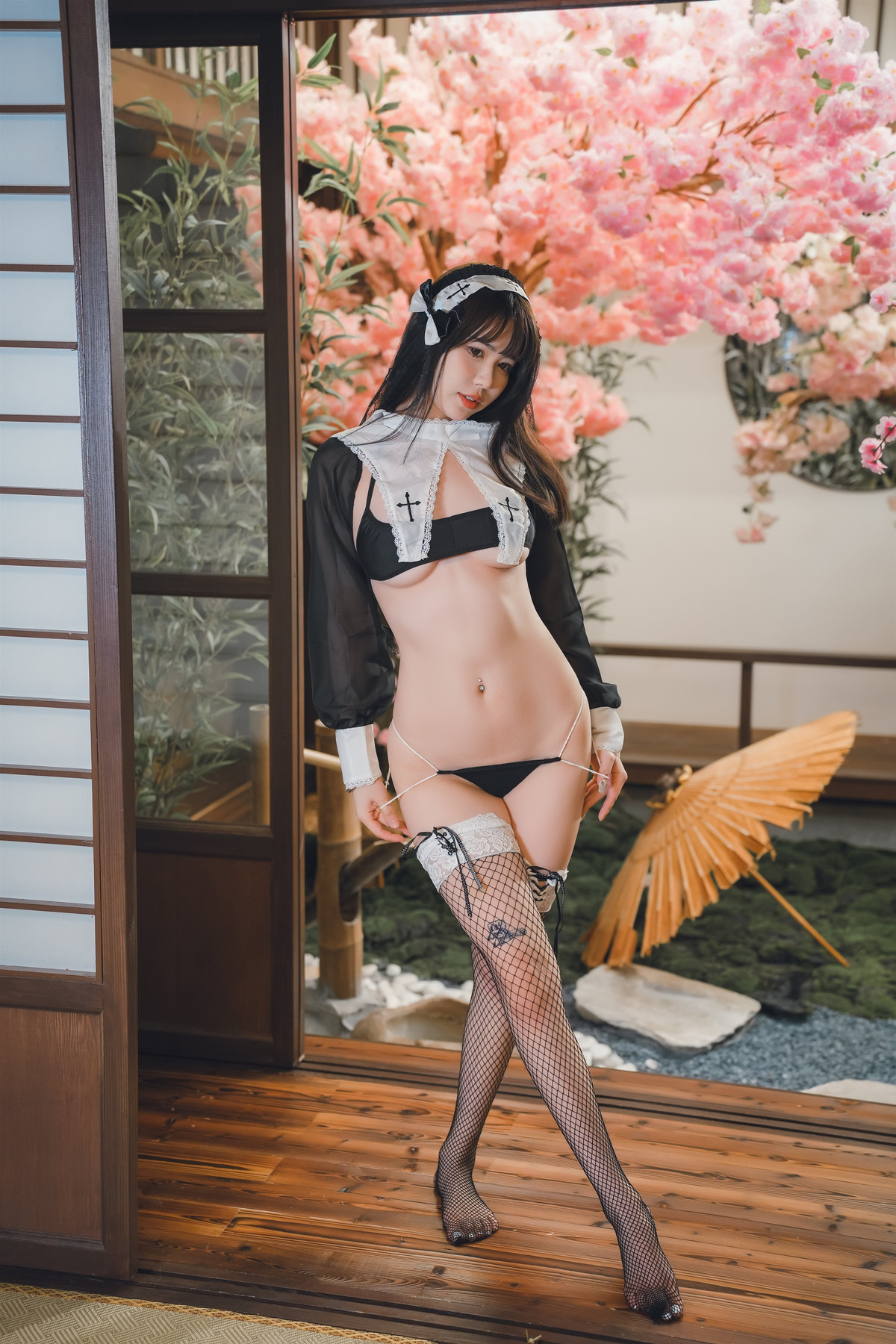 蒂娜很妖孽呀 - 修女的秘密