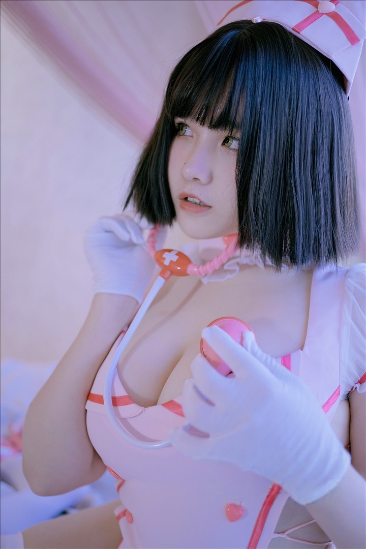 A Ban is very happy today - Pink Nurse 37P