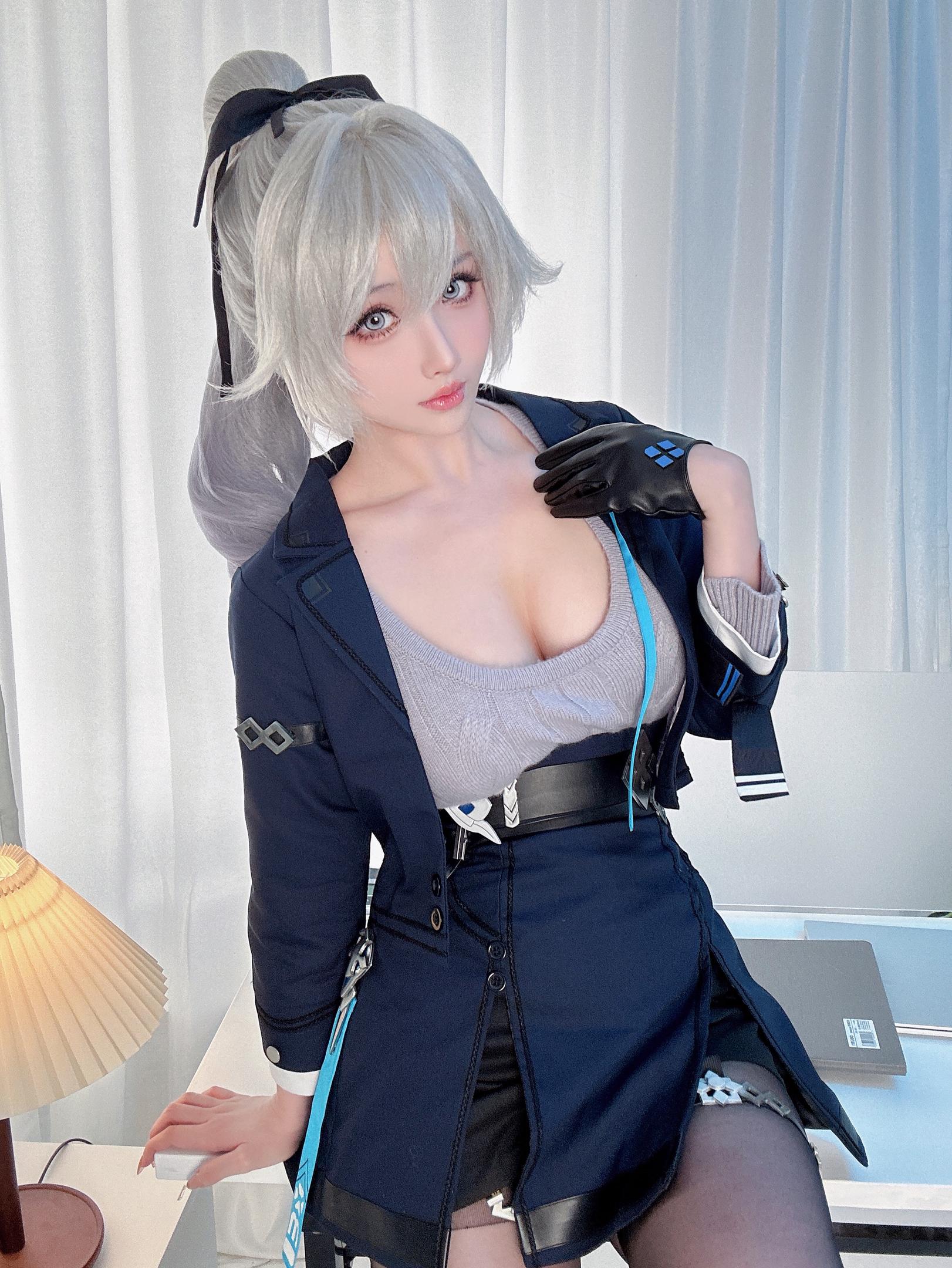 Rioko Liangliangzi Bronya OL 50P Photo Set