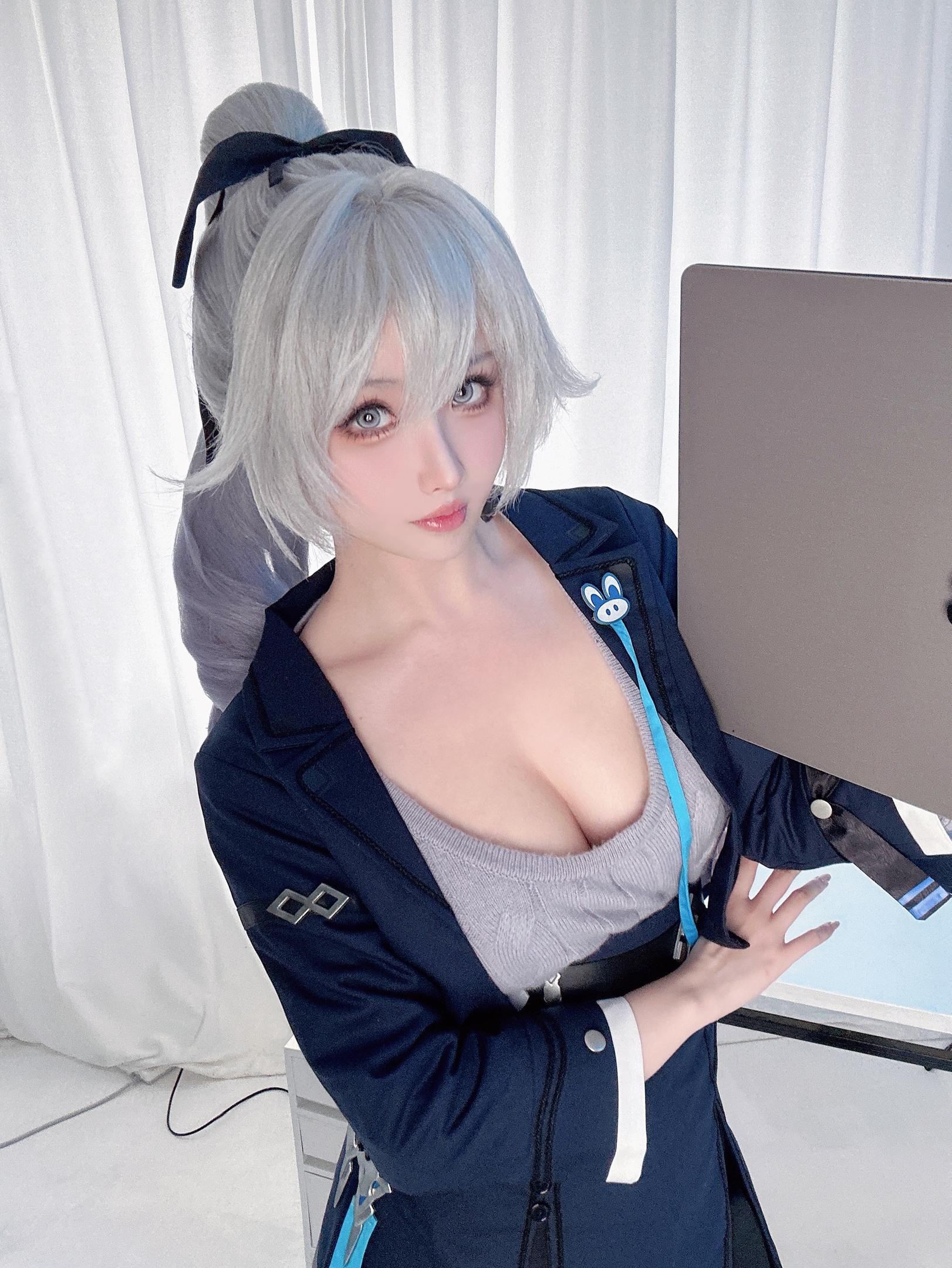 Rioko Liangliangzi Bronya OL 50P Photo Set