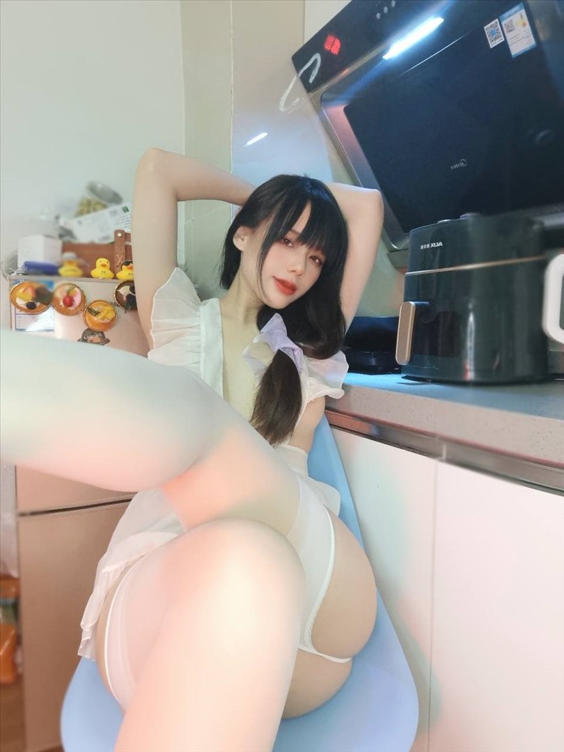 Jiu Yan 居家太太 白ストッキング私房写真 33P