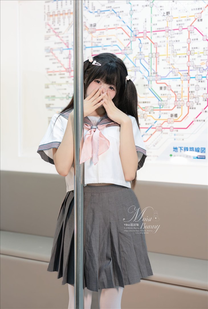 咬一口兔娘 - 地鐵萌妹 85P