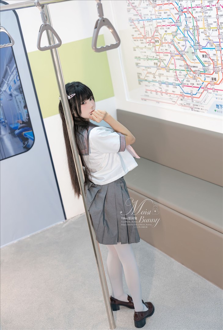 咬一口兔娘 - 地鐵萌妹 85P