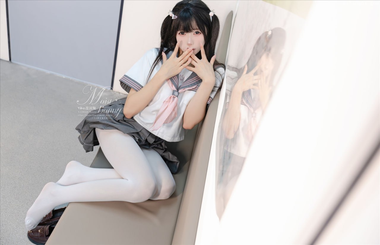 Yaoyikoutuniang 地铁萌妹 Photo Set 85P