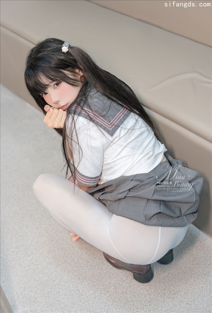 Yaoyikoutuniang 地铁萌妹 Photo Set 85P