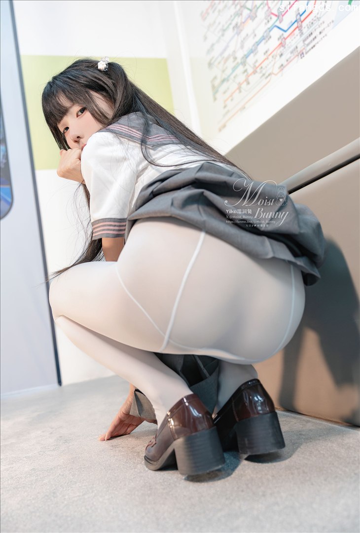 Yaoyikoutuniang 地铁萌妹 Photo Set 85P