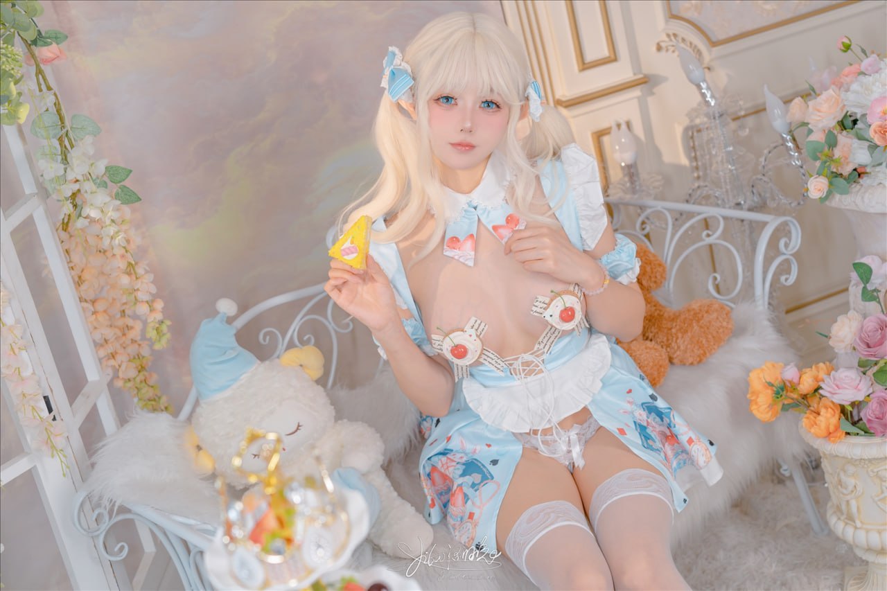 Bite a Bunny Girl - Alice Cake 58P