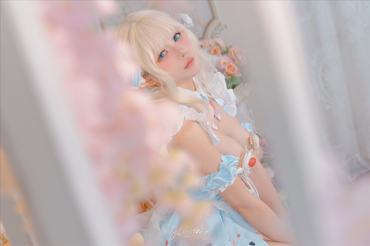 Bite a Bunny Girl - Alice Cake 58P