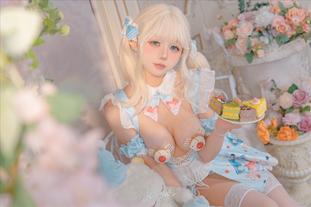 Bite a Bunny Girl - Alice Cake 58P