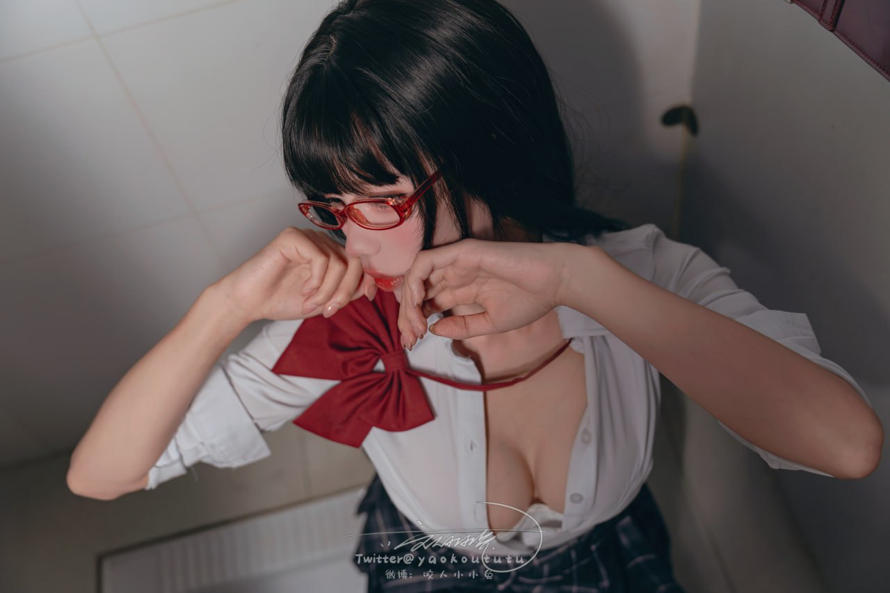 咬一口兔娘 - 电车惊魂& 期待71P1V