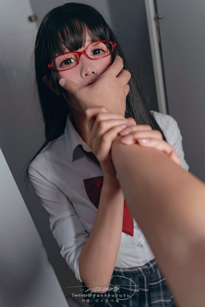 咬一口兔娘 - 电车惊魂& 期待71P1V
