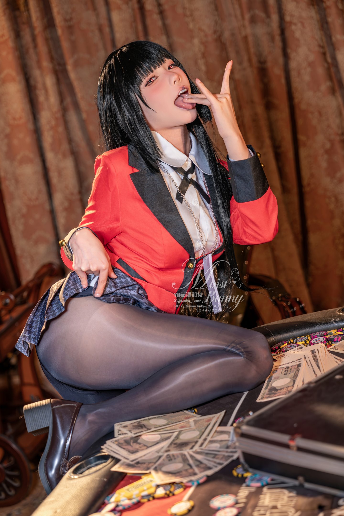Bite a Bunny Girl - Dream of Mad Gambling