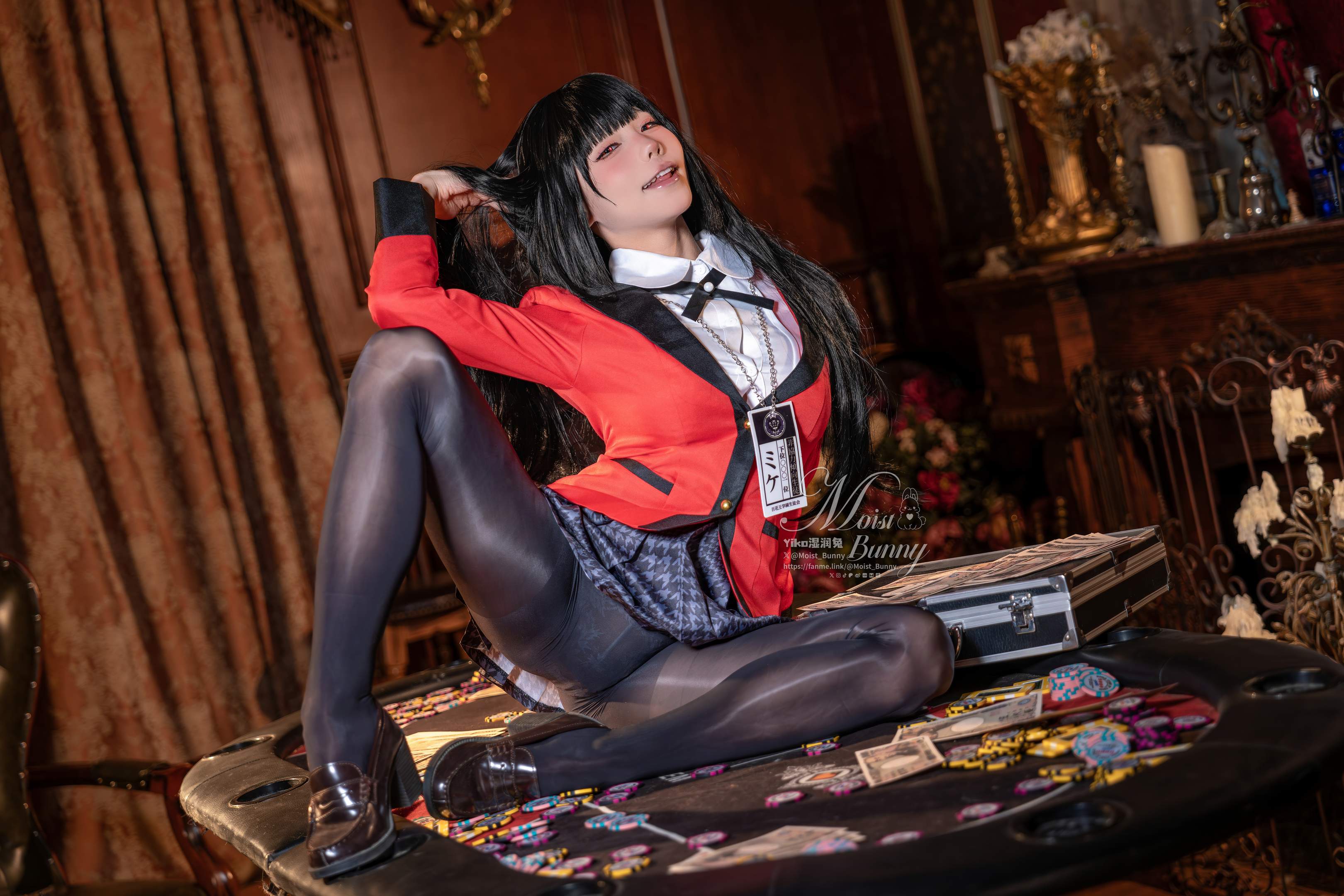 Bite a Bunny Girl - Dream of Mad Gambling