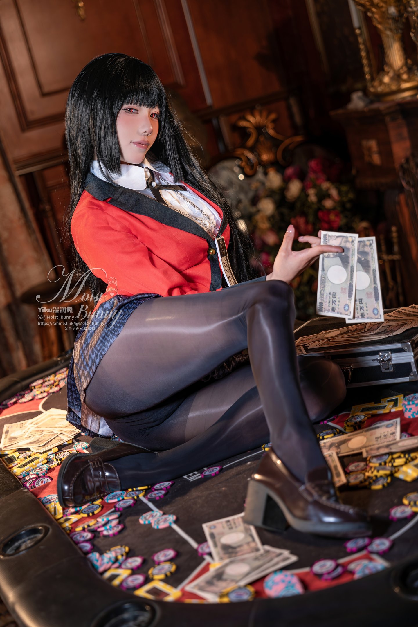 Bite a Bunny Girl - Dream of Mad Gambling