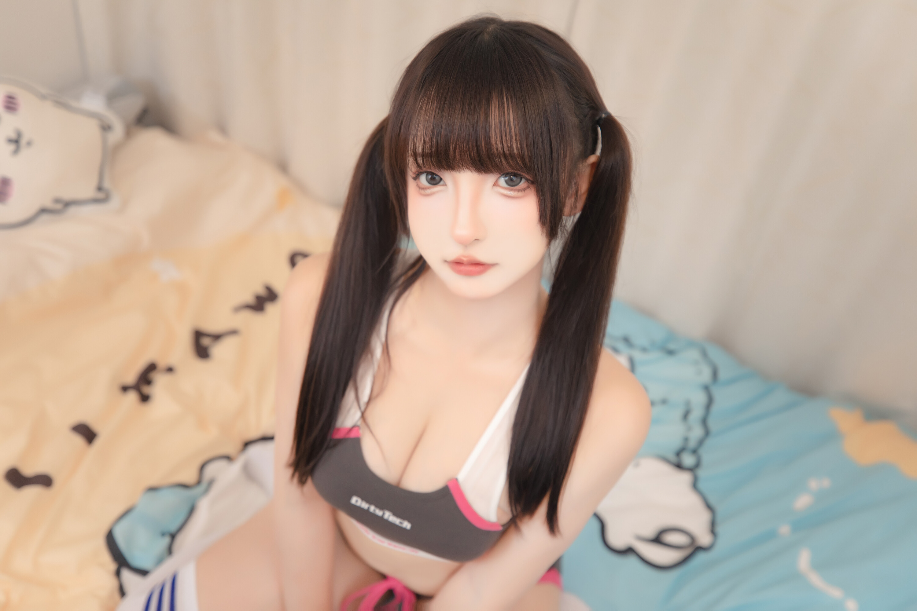 Kagurazaka Mafuyu - Stretching Girl