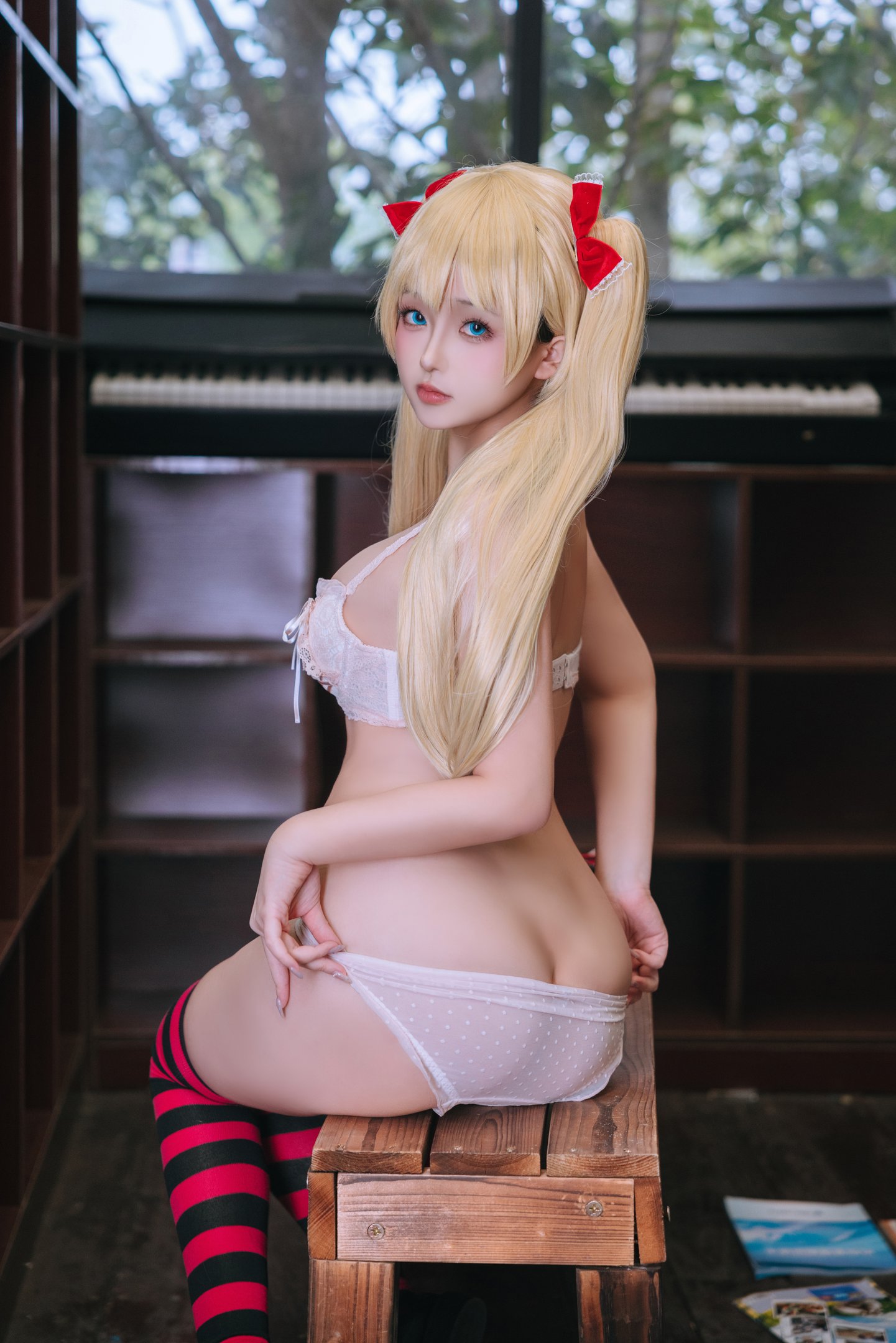 リナジャオ - 秋月愛莉 200P