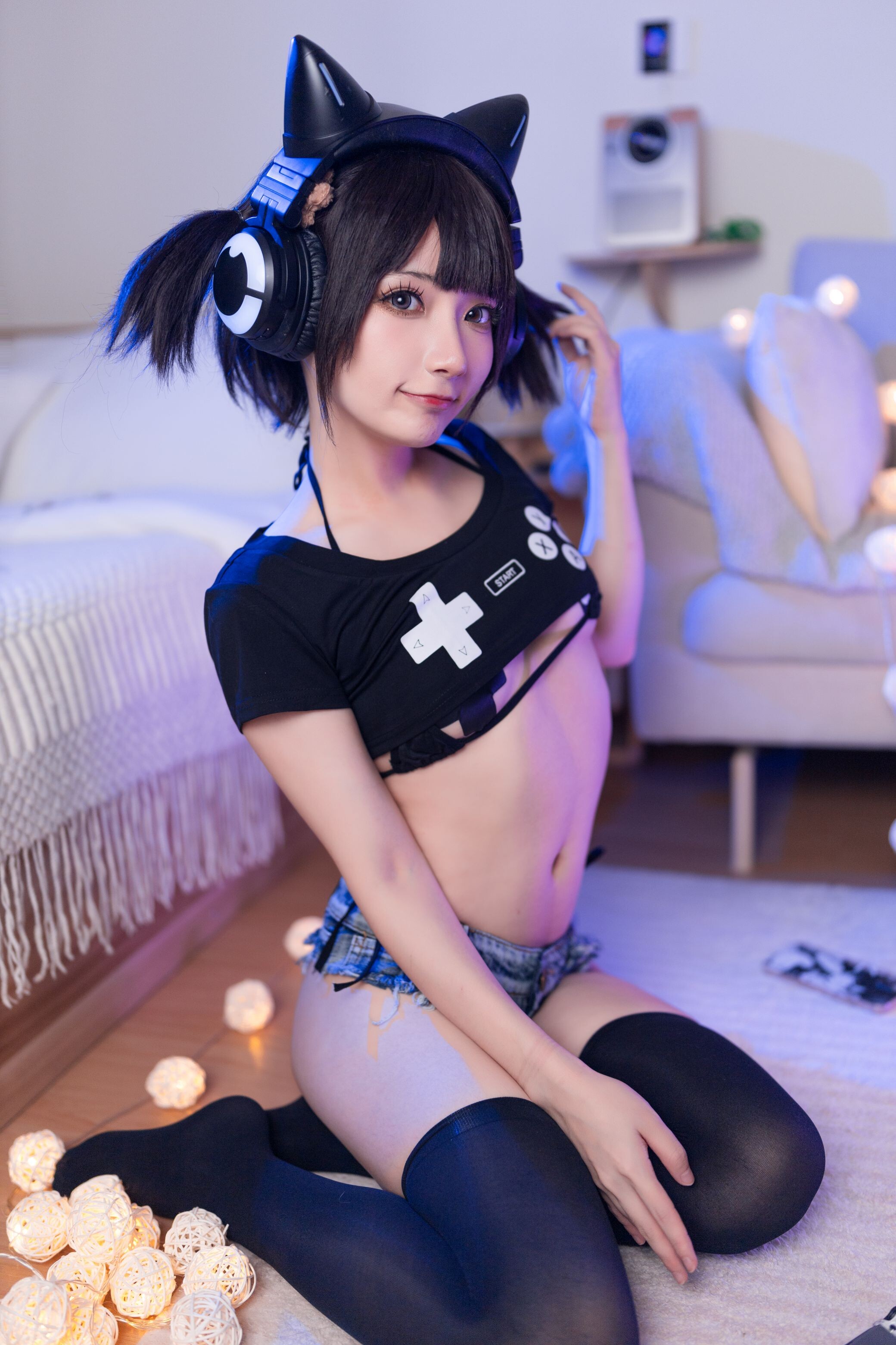 是三不是世w - 偷玩遊戲機的少女 48P
