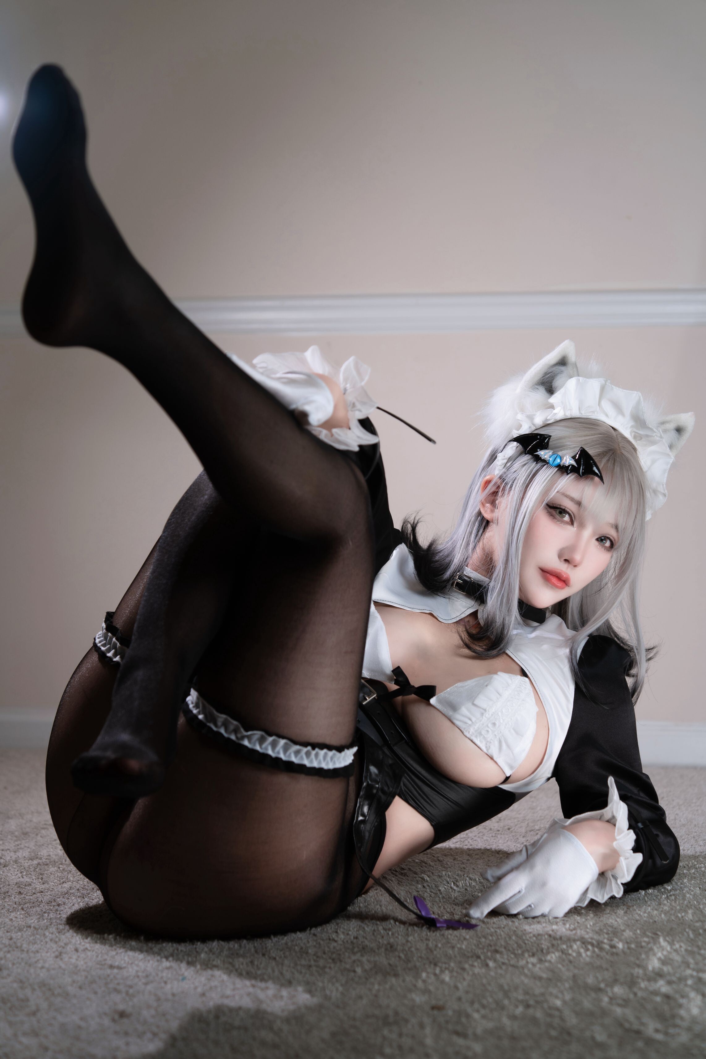 Luoluozi - Restrained Silver Fox 50P