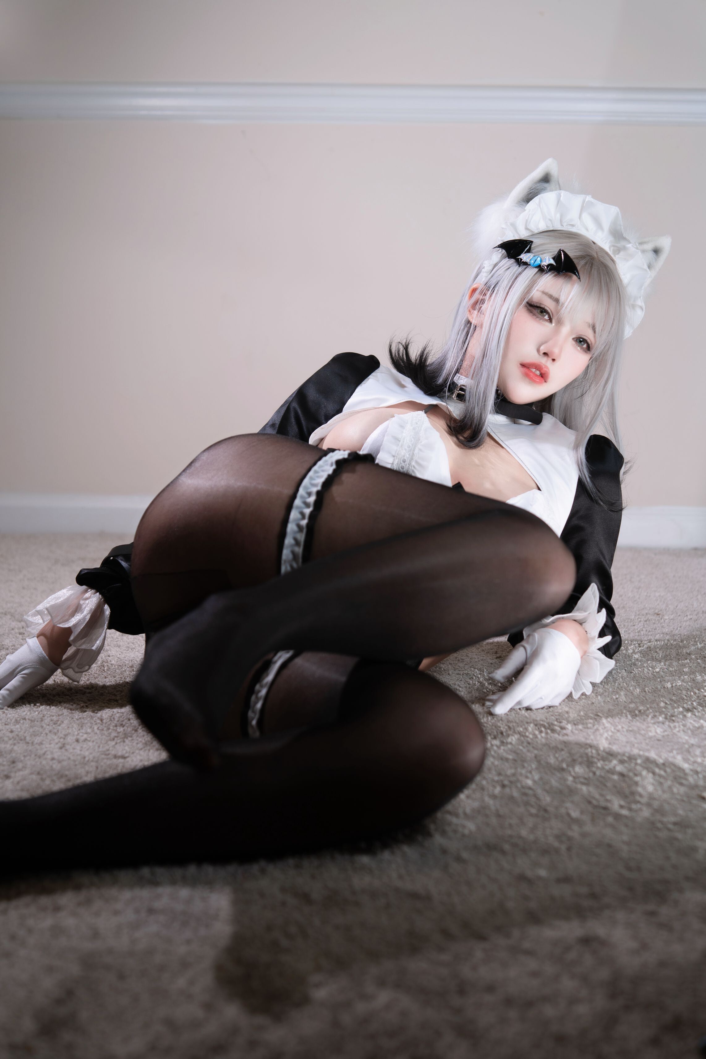 Luoluozi - Restrained Silver Fox 50P