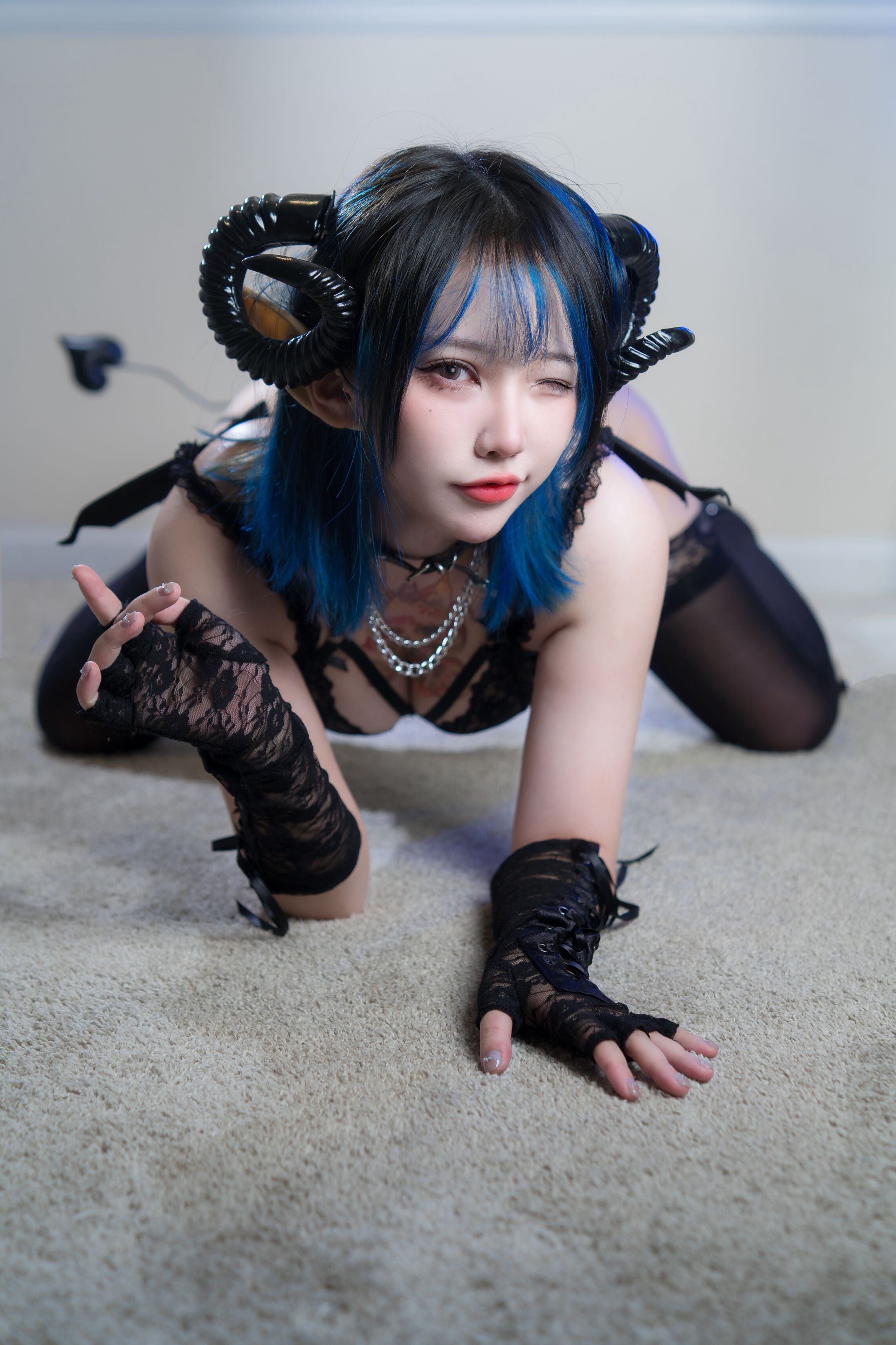 Luoluo - Deep Blue Succubus 46P