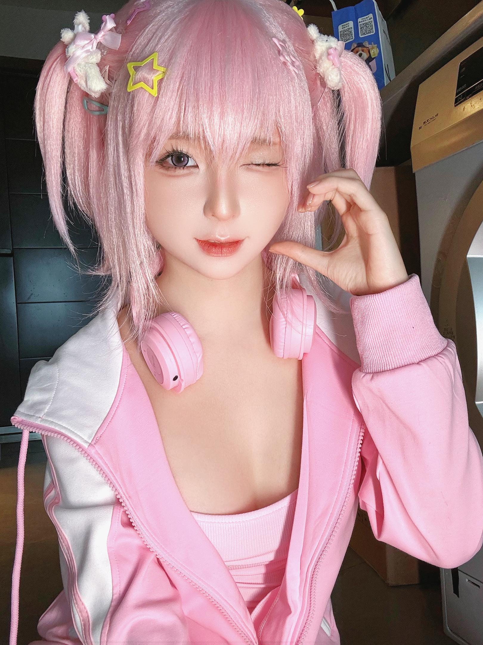 Bo anh cosplay Chun Momo Esports Girl 342P1V
